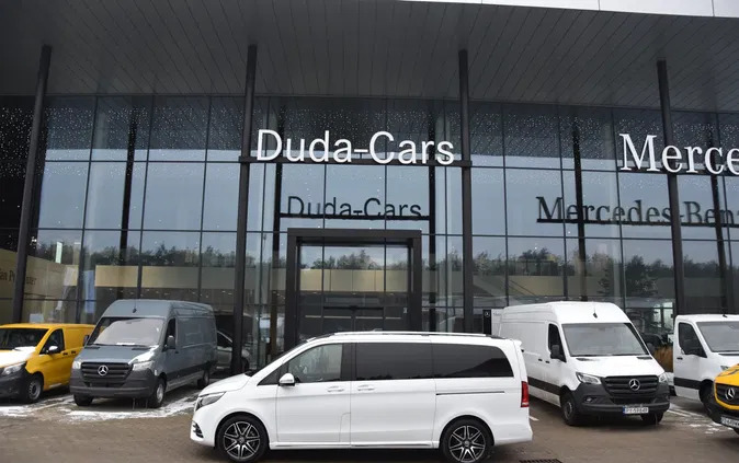 samochody osobowe Mercedes-Benz Klasa V cena 418815 przebieg: 10, rok produkcji 2023 z Piastów